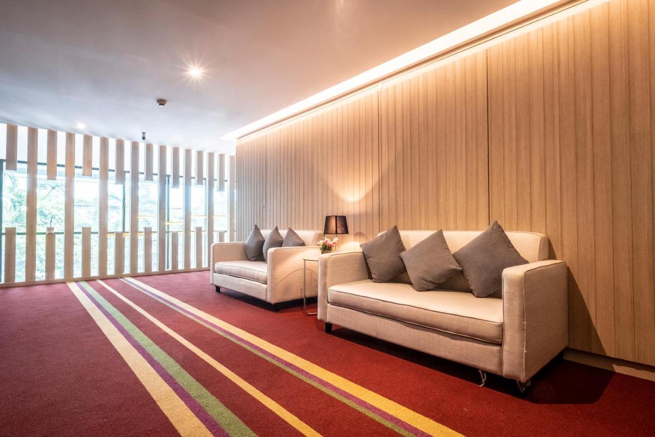 The Airport Courtyard Suvarnabhumi Airport بانكوك المظهر الخارجي الصورة Interior of the hotel